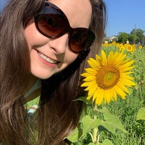 Meet your Posher, Sara